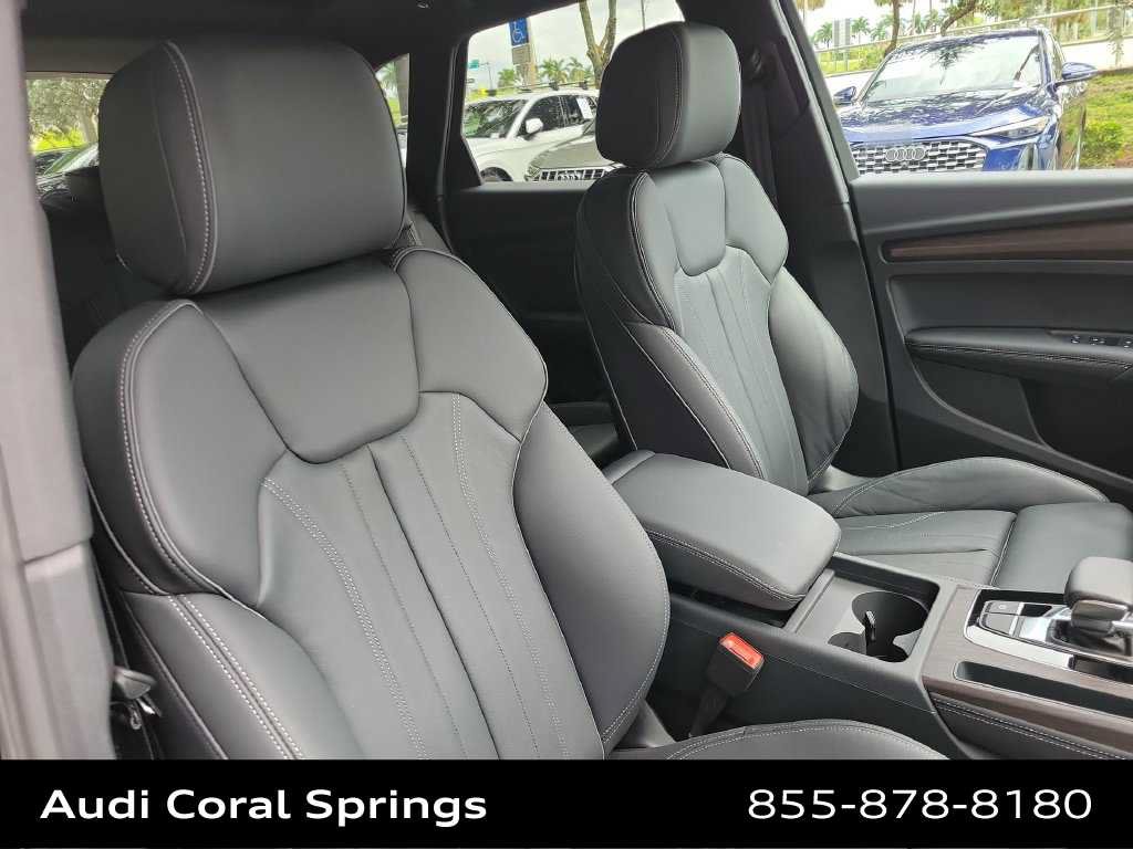 Certified 2024 Audi Q5 e Premium Plus w/ Premium Plus Package AWD/4WD image 22