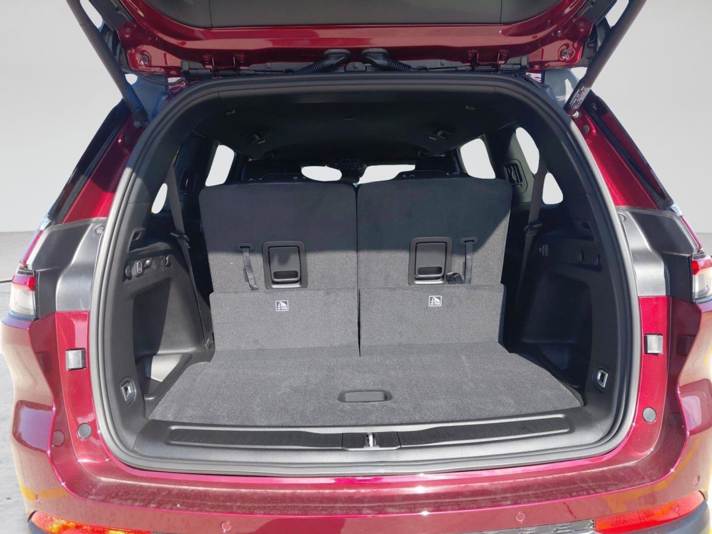 New 2025 Jeep Grand Cherokee L Limited image 23