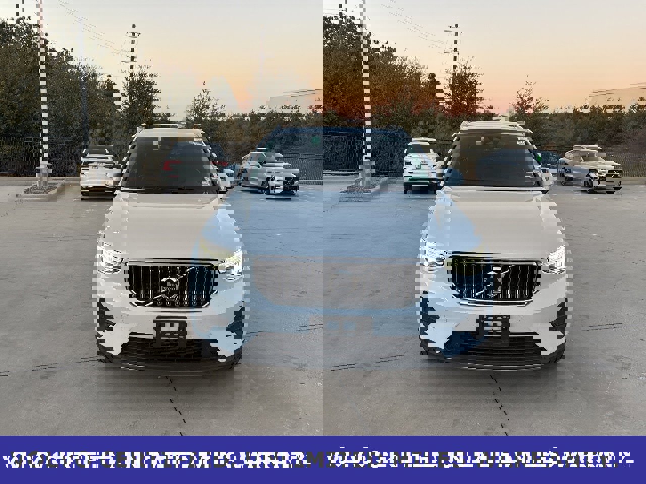 Certified 2025 Volvo XC40 B5 Core image 2