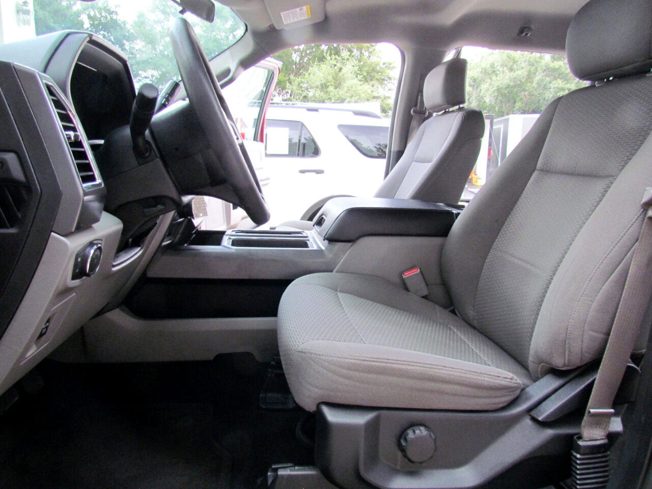 Used 2016 Ford F150 XLT w/ Trailer Tow Package image 20