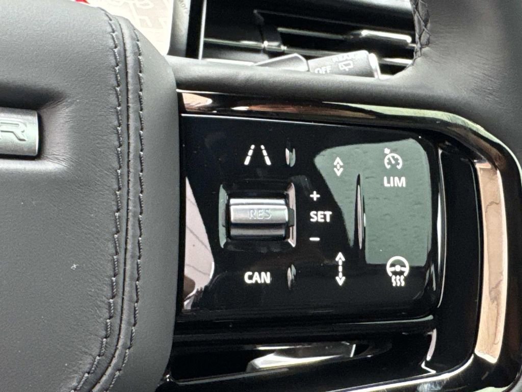 New 2026 Land Rover Range Rover Sport Dynamic SE AWD/4WD image 29