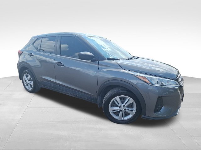 Certified 2025 Nissan Kicks Play S