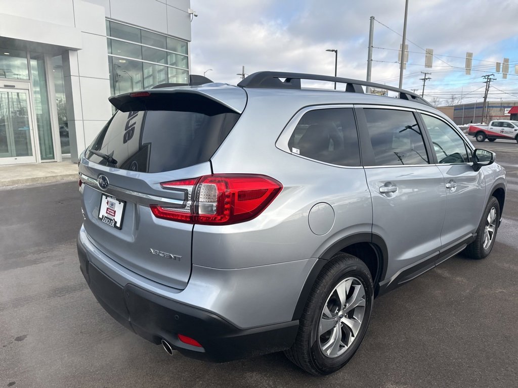 Certified 2025 Subaru Ascent Premium image 6
