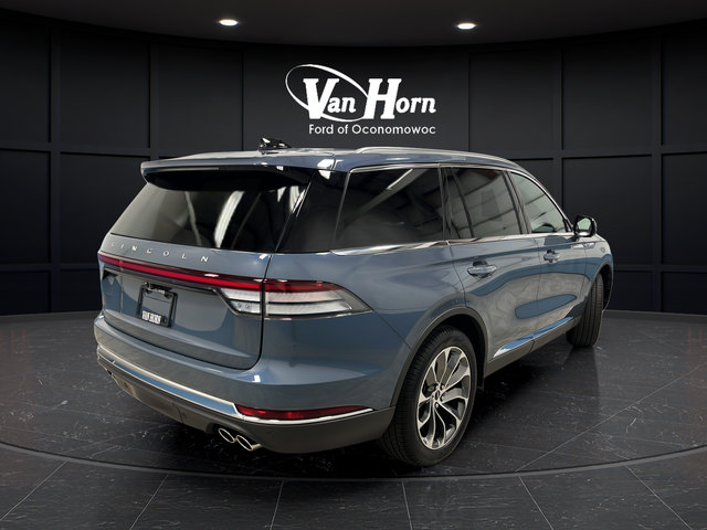 Used 2025 Lincoln Aviator Reserve AWD/4WD image 7