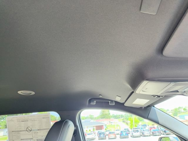 New 2026 Chevrolet Traverse LT w/ Enhanced Driving Package image 17