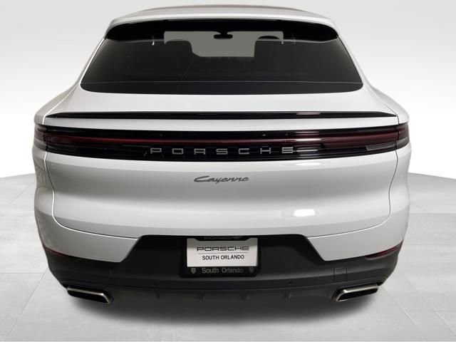 Used 2026 Porsche Cayenne Coupe image 6