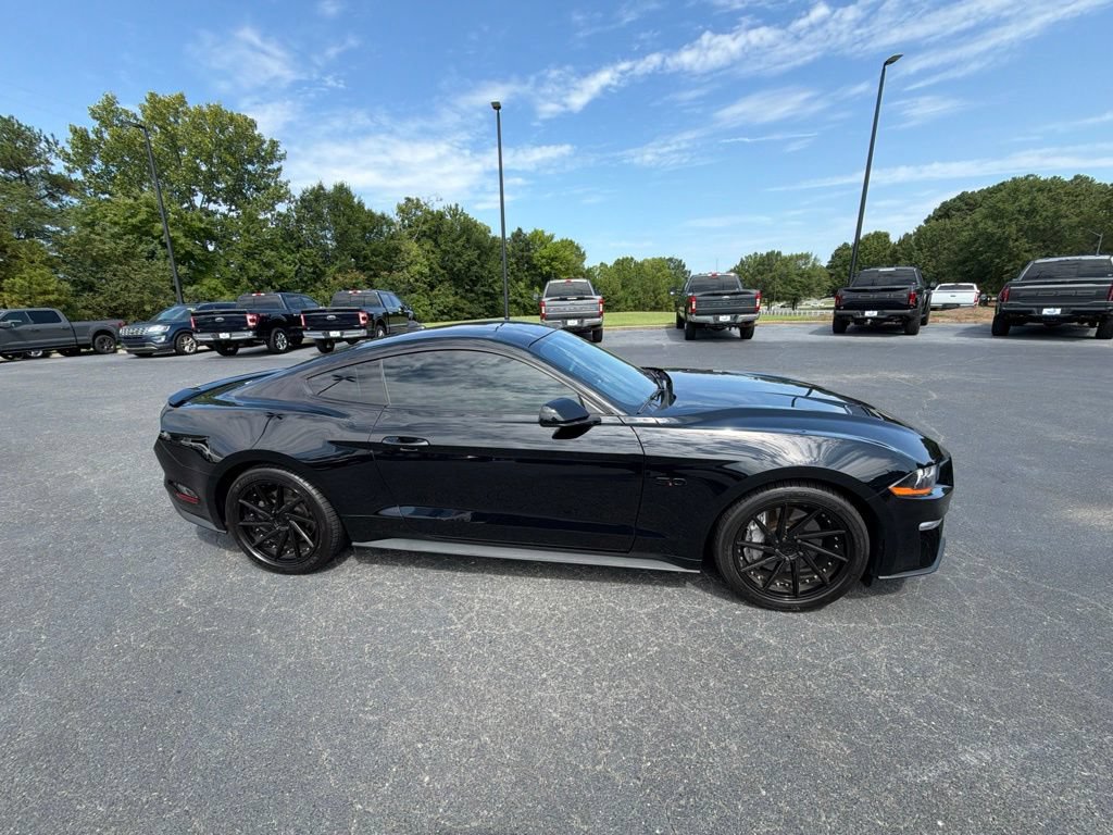 Used 2022 Ford Mustang GT Premium w/ Black Accent Package RWD image 12