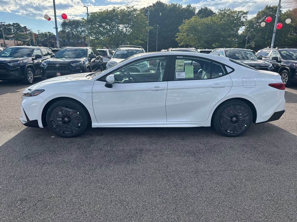 New 2026 Toyota Camry SE image 4