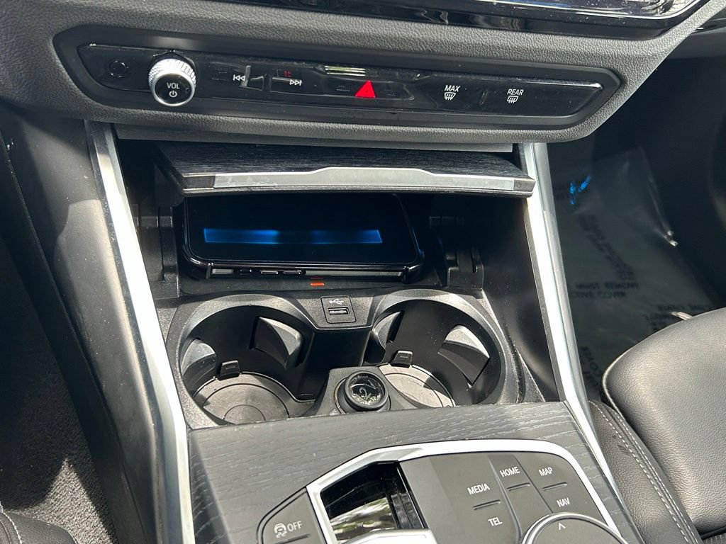 Used 2025 BMW 330i Sedan w/ Convenience Package RWD image 22