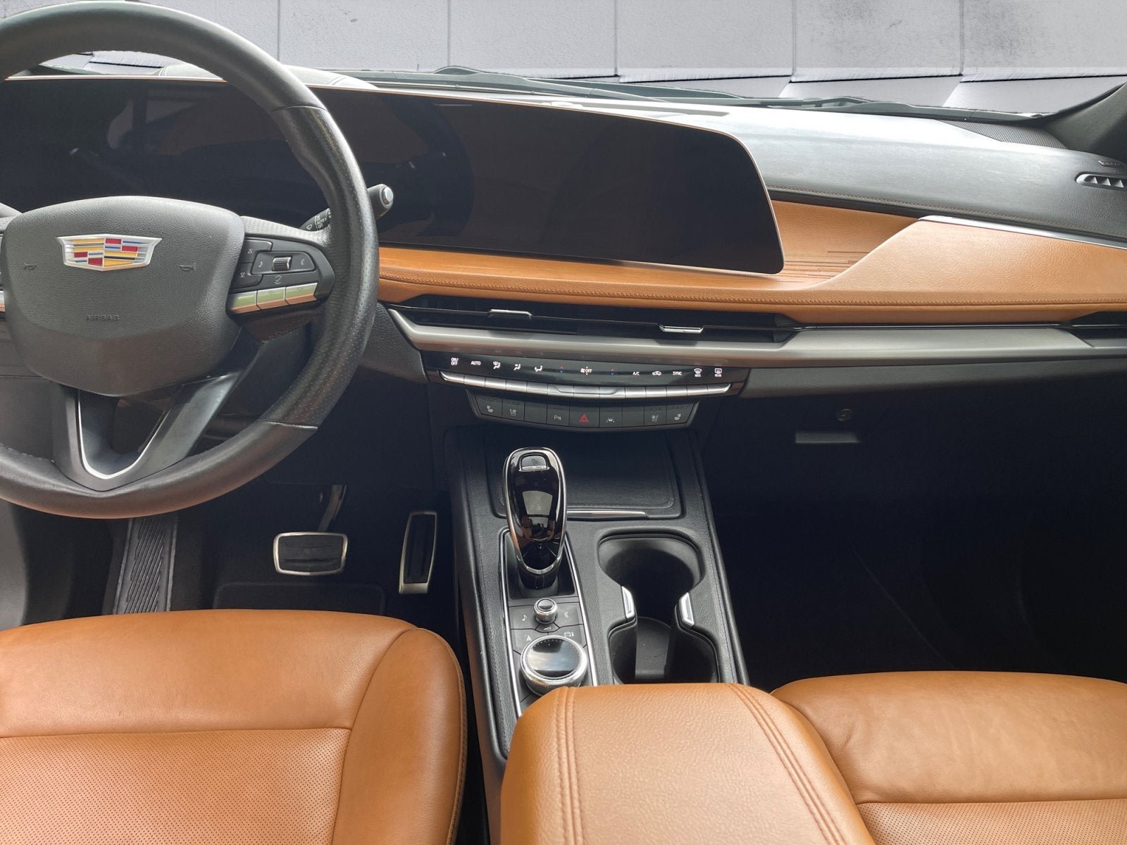Used 2025 Cadillac XT4 Sport AWD/4WD image 28