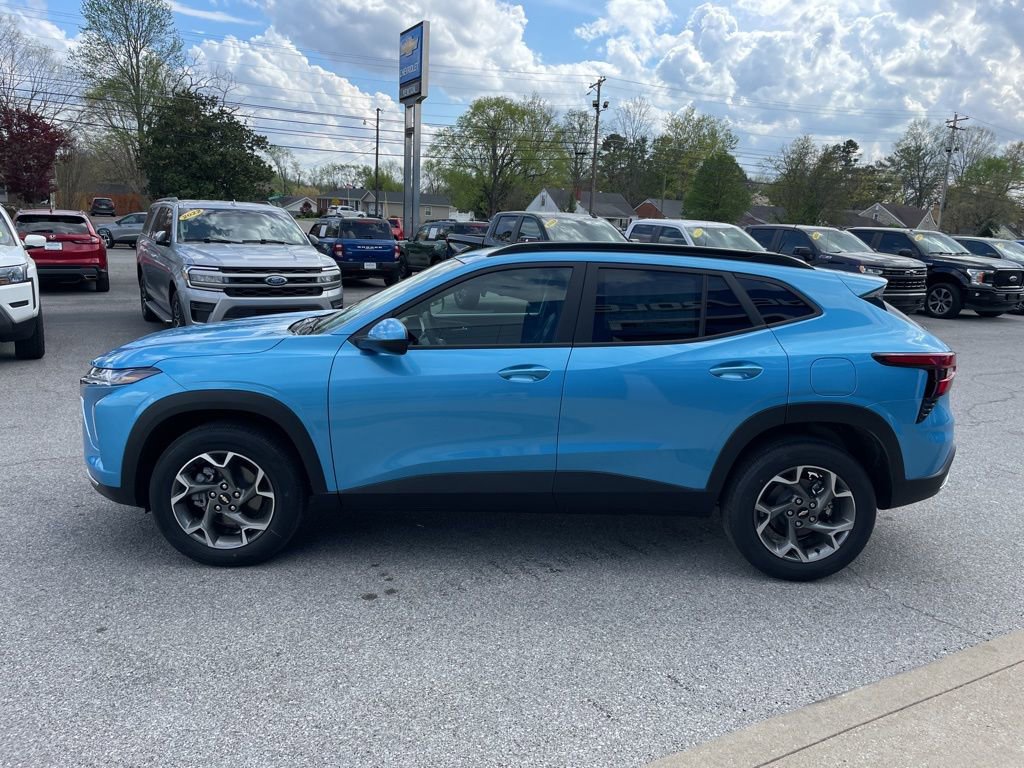 New 2026 Chevrolet Trax LT w/ Driver Confidence Package FWD image 45