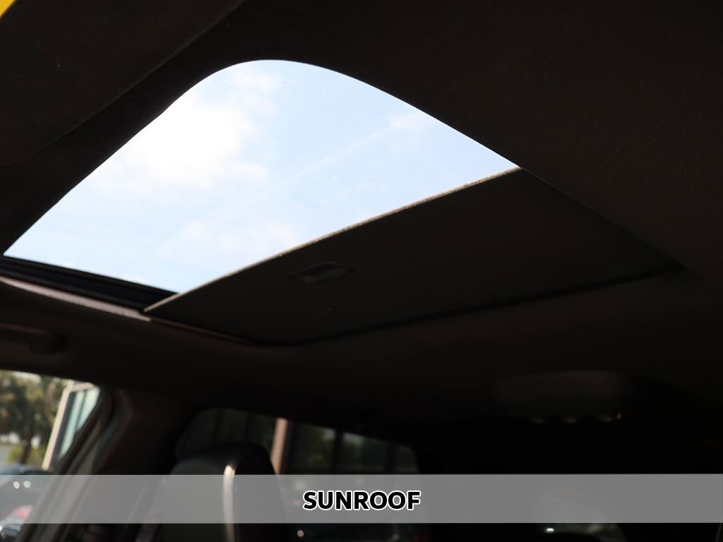 Used 2023 Dodge Durango R/T RWD image 4