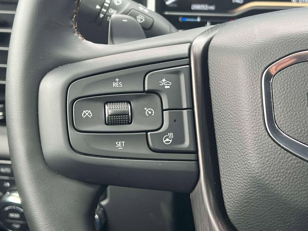 Used 2023 GMC Sierra 1500 AT4 w/ Technology Package AWD/4WD image 25