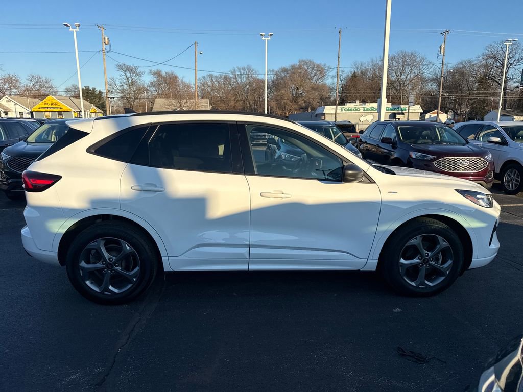 Used 2023 Ford Escape ST-Line w/ Tech Pack #1 image 13