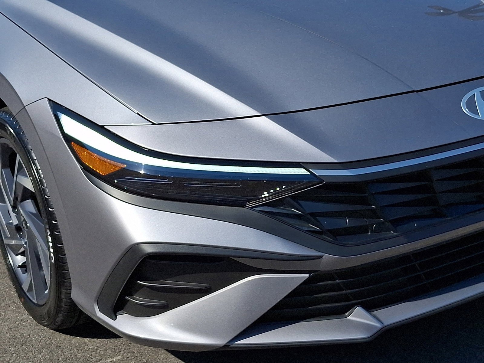 Certified 2025 Hyundai Elantra Sport FWD image 9