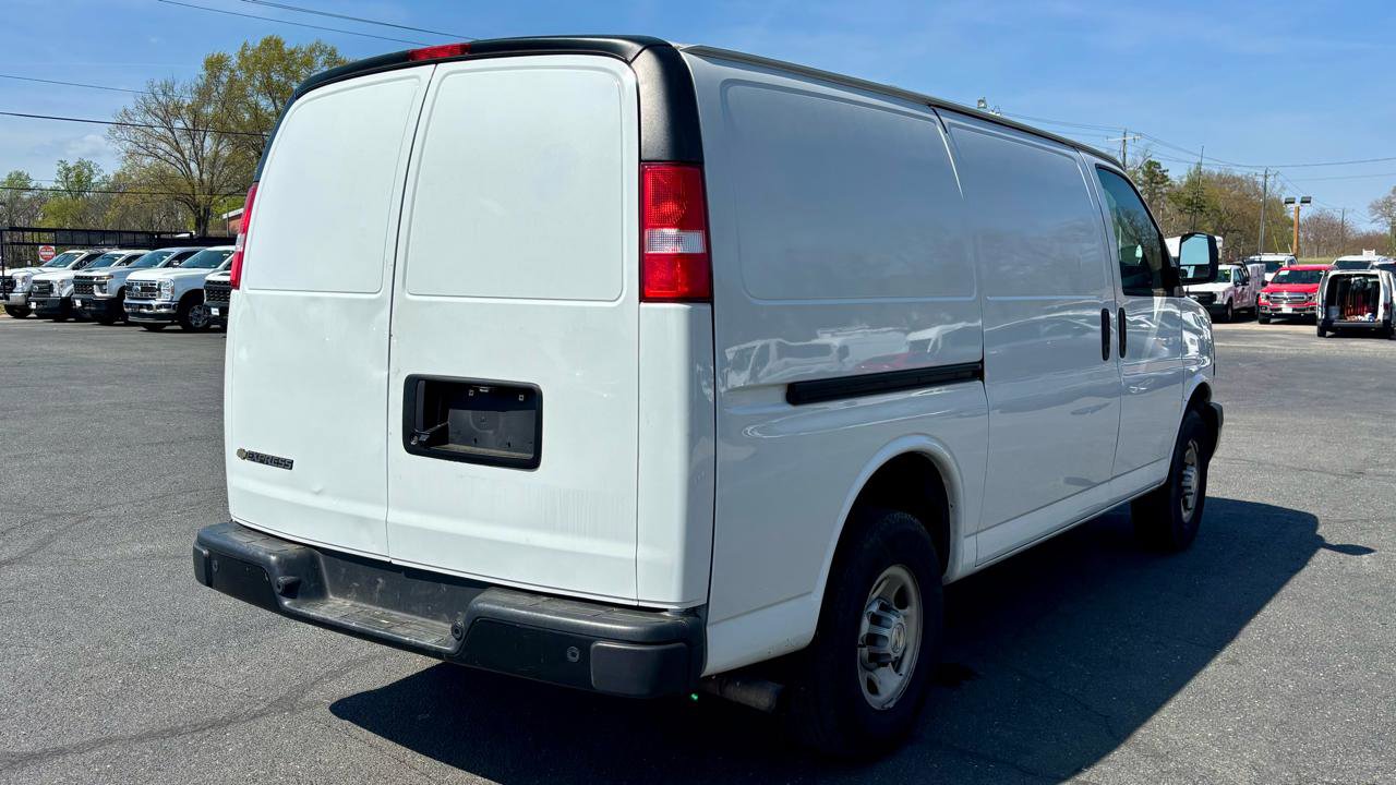 Used 2020 Chevrolet Express 3500 w/ Driver Convenience Package image 6