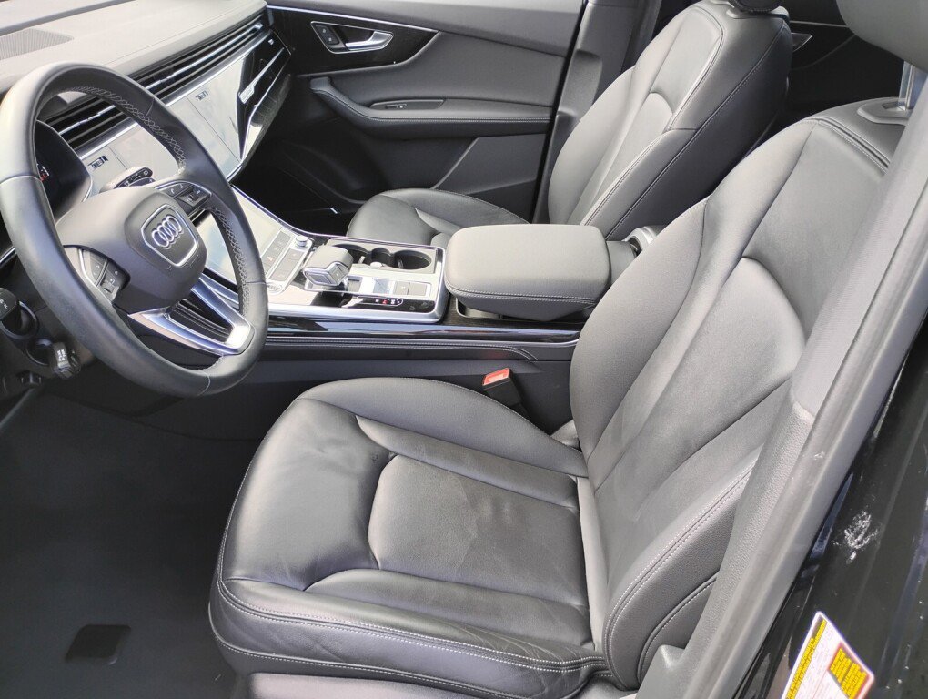 Used 2025 Audi Q7 3.0T Premium Plus AWD/4WD image 9