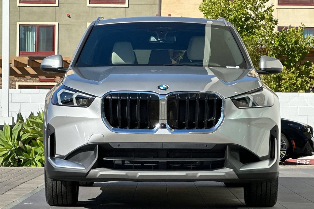 Used 2023 BMW X1 xDrive28i w/ Premium Package AWD/4WD image 8