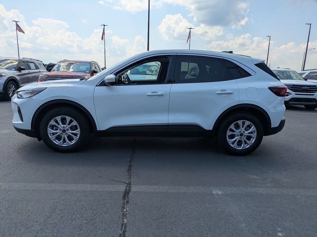 Used 2024 Ford Escape Active w/ Tech Pack #2 FWD image 7