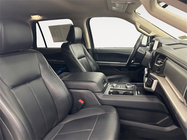 Used 2024 Ford Expedition Max XLT image 15