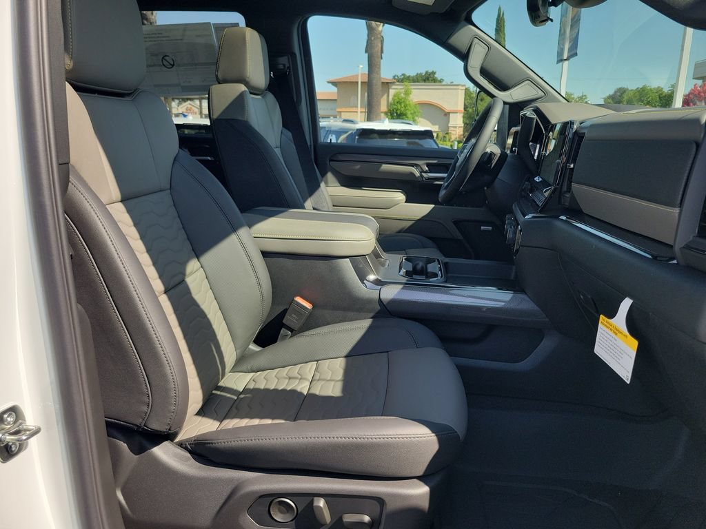 New 2026 Chevrolet Silverado 2500 ZR2 AWD/4WD image 21