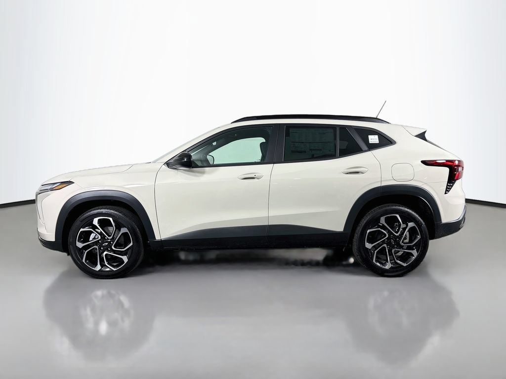 New 2026 Chevrolet Trax RS w/ Sunroof Package FWD image 4