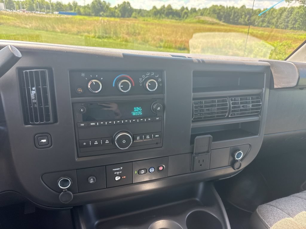 New 2025 Chevrolet Express 2500 w/ Driver Convenience Package RWD image 20
