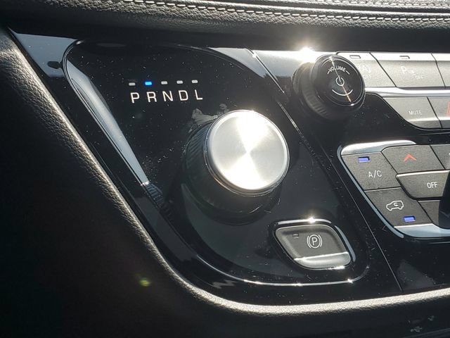 New 2027 Chrysler Pacifica Select w/ Family Tech Group FWD image 27