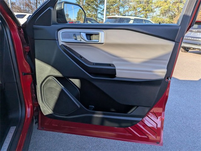 Used 2020 Ford Explorer Limited w/ Class III Trailer Tow Package image 32