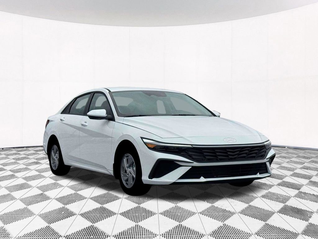New 2026 Hyundai Elantra SE image 17