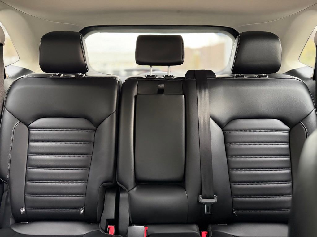 Used 2020 Ford Edge SEL w/ Convenience Package AWD/4WD image 21