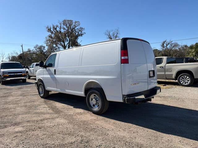 New 2026 Chevrolet Express 2500 w/ Driver Convenience Package RWD image 8