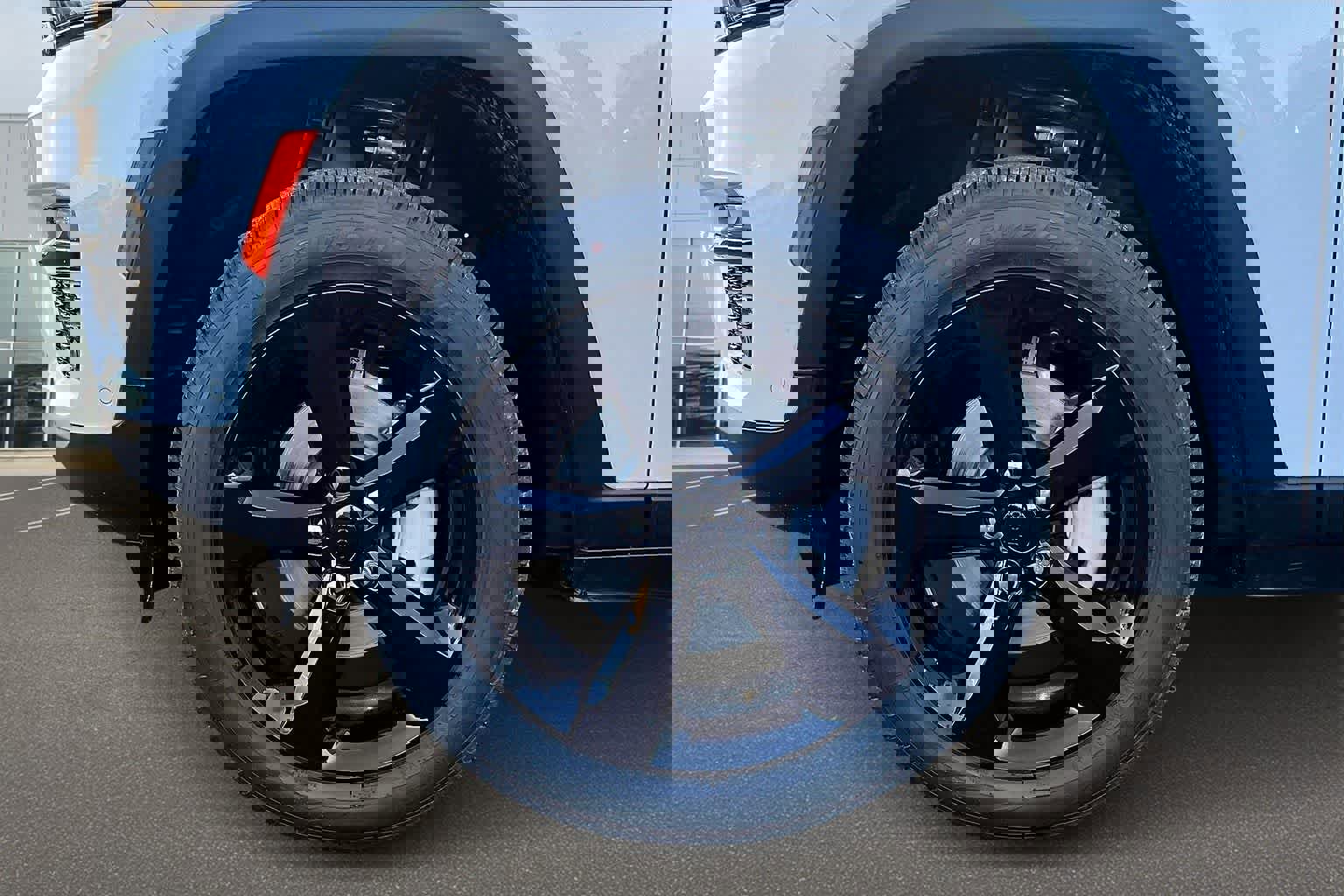 New 2025 Jeep Grand Cherokee Limited w/ Luxury Tech Group II image 8