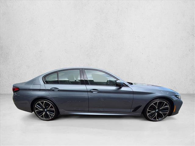 Used 2022 BMW 530i w/ M Sport Package RWD image 4