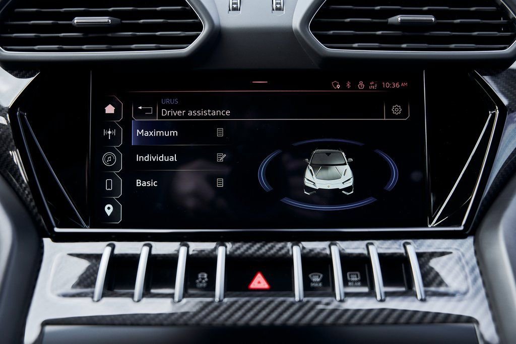 Used 2024 Lamborghini Urus Performante image 90