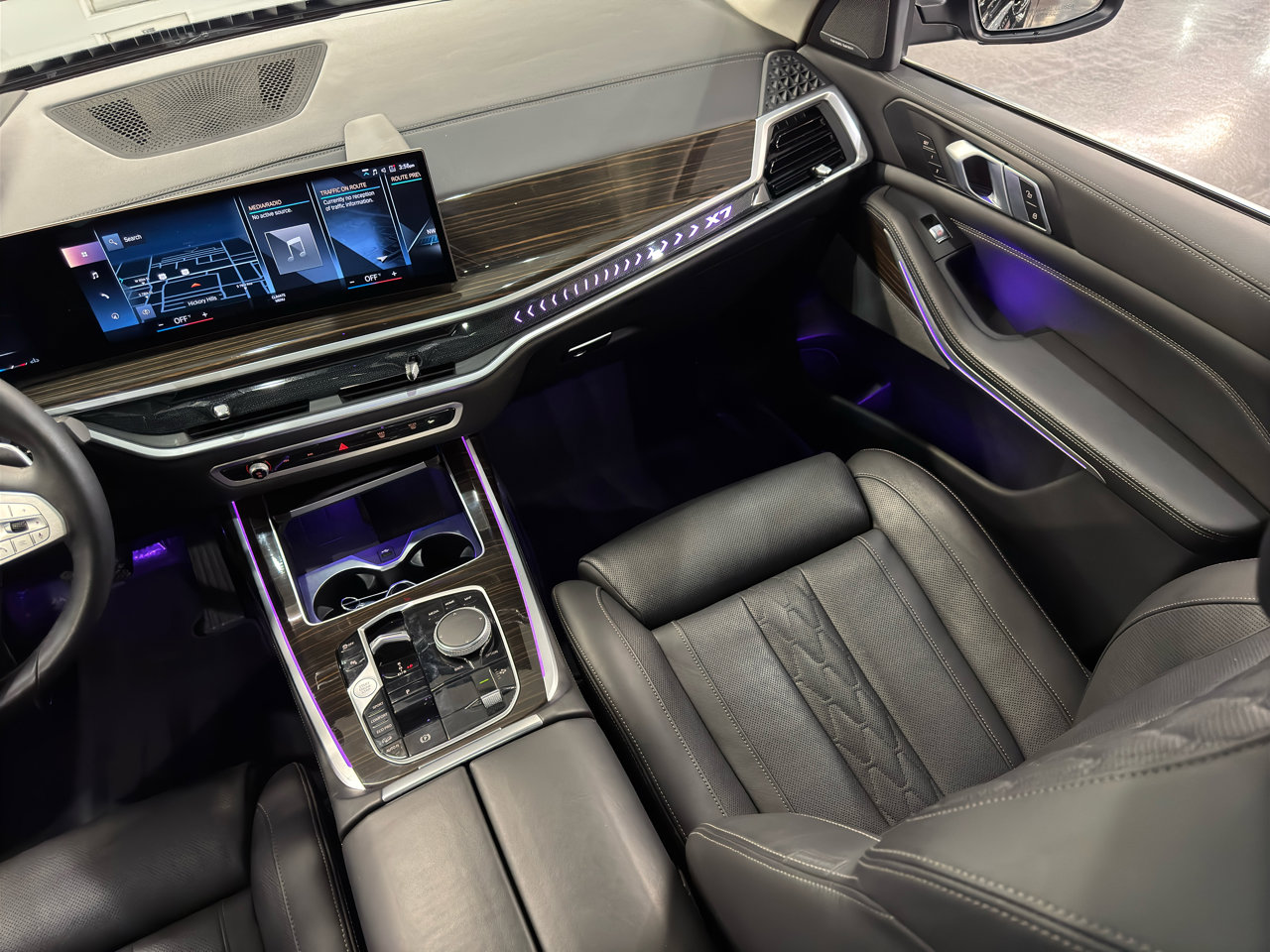 Used 2023 BMW X7 xDrive40i w/ Premium Package image 36