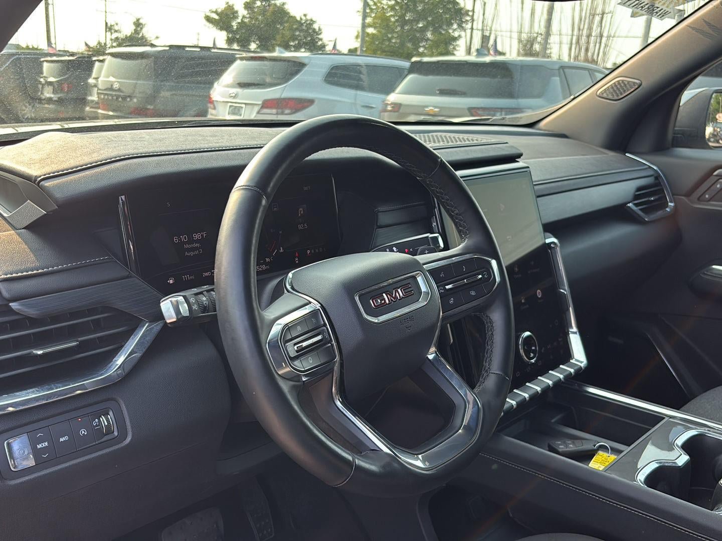 Used 2025 GMC Acadia Elevation AWD/4WD image 11