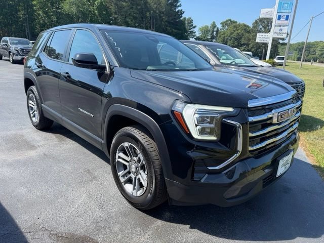 Used 2026 GMC Terrain Elevation AWD/4WD image 3