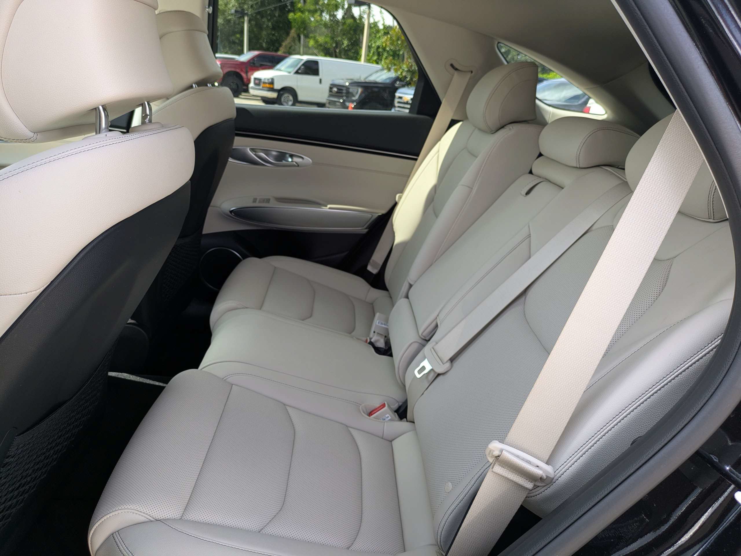 Certified 2024 Genesis GV70 2.5T w/ Select Package AWD/4WD image 13