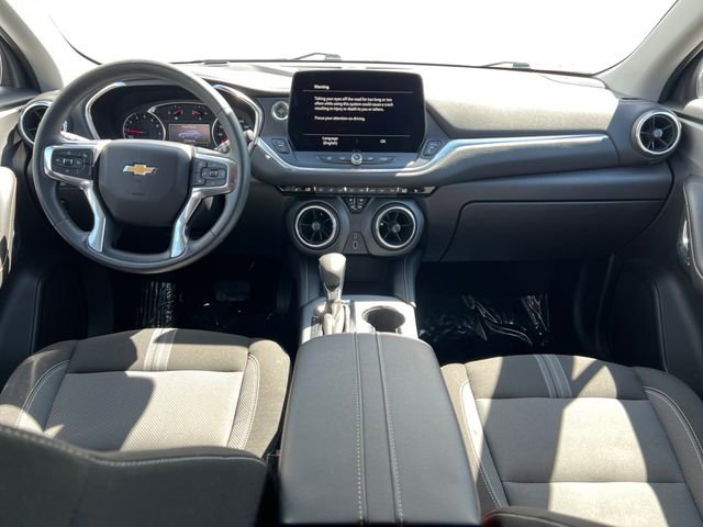 Used 2025 Chevrolet Blazer LT FWD image 14