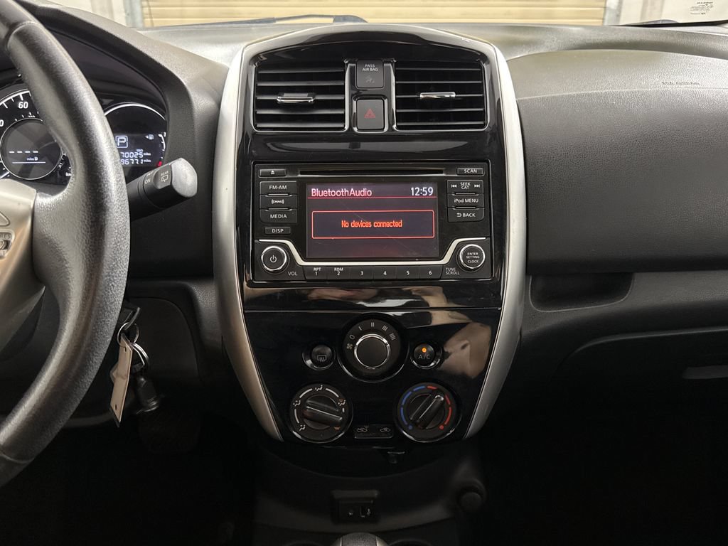 Used 2017 Nissan Versa Note SV FWD image 17