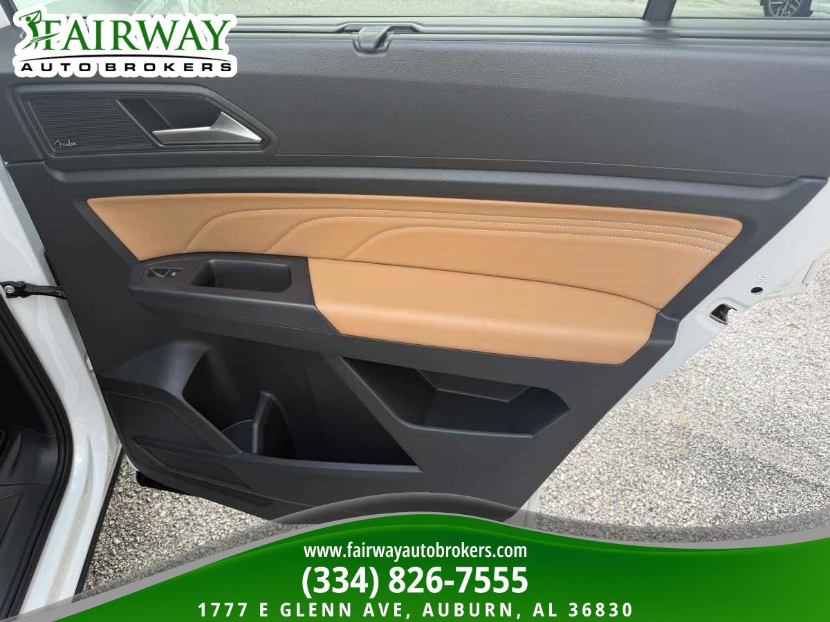 Used 2021 Volkswagen Atlas Cross Sport SEL Premium R-Line AWD/4WD image 23