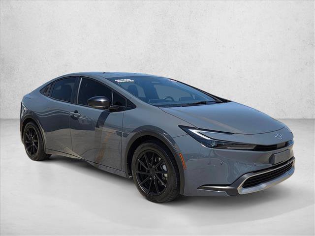 Used 2023 Toyota Prius Prime FWD video 3