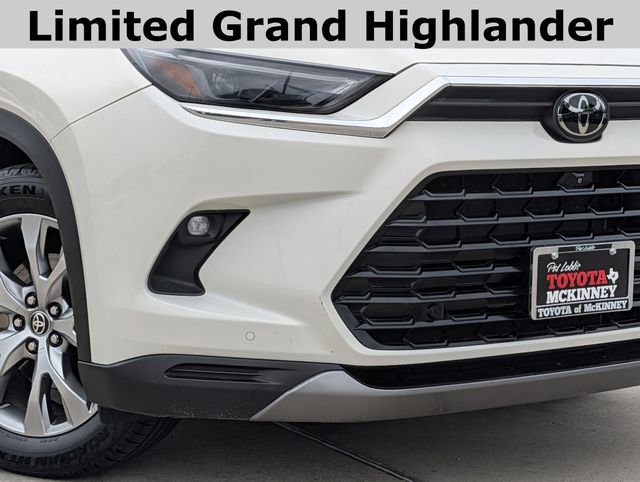 Used 2024 Toyota Grand Highlander AWD image 3