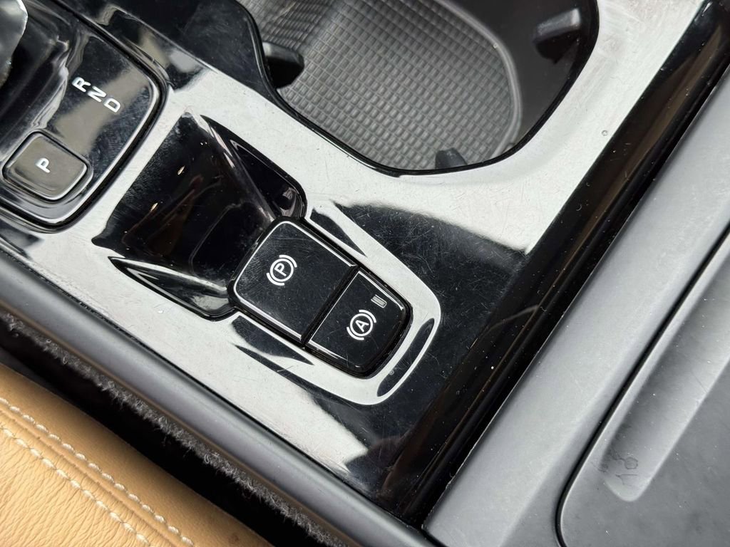Used 2022 Volvo XC40 T5 Inscription w/ Advanced Package AWD/4WD image 31
