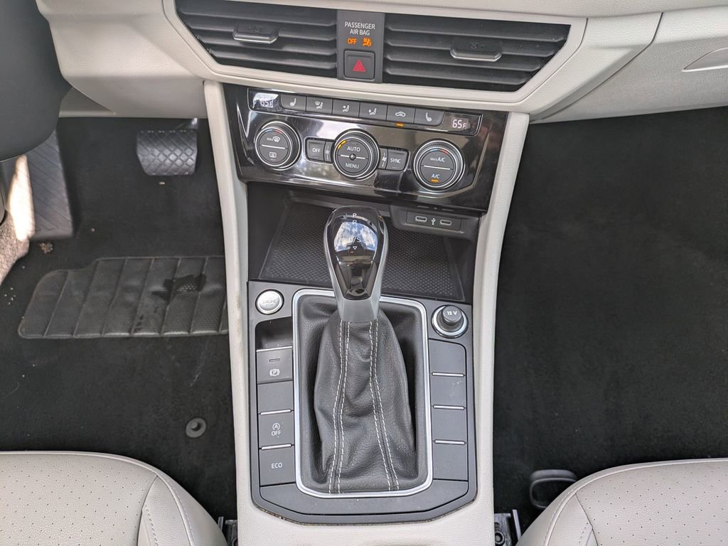 Used 2023 Volkswagen Jetta SE FWD image 18