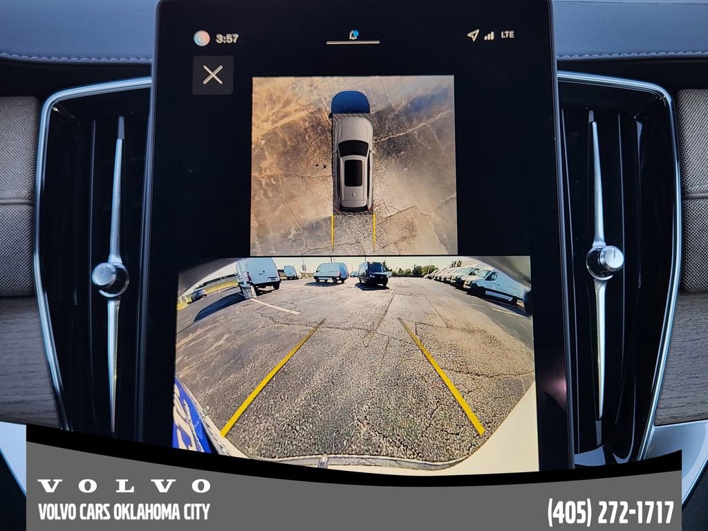 Used 2026 Volvo XC90 B5 Plus w/ Protection Package Premier image 17