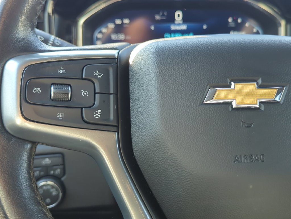 Used 2022 Chevrolet Silverado 1500 LT AWD/4WD image 15