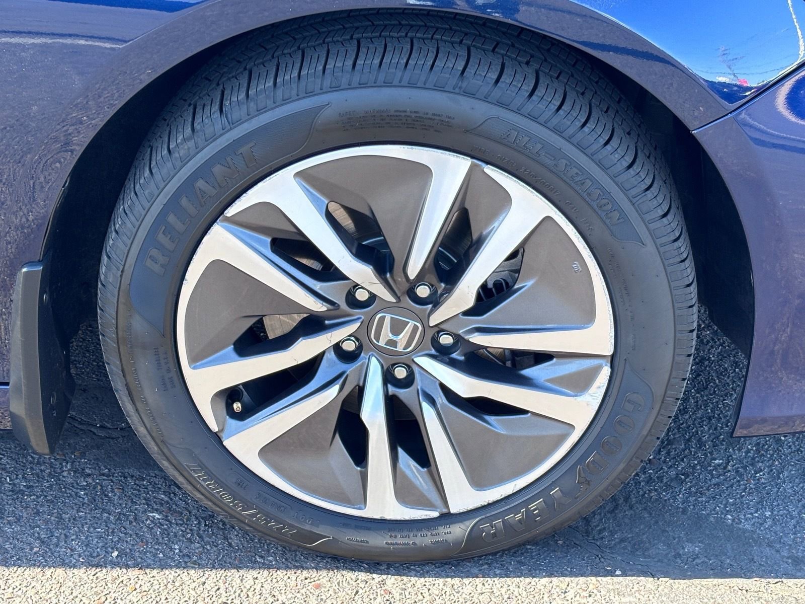 Certified 2018 Honda Accord EX image 11