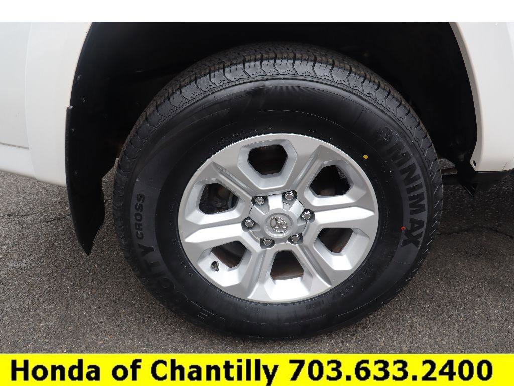 Used 2023 Toyota 4Runner SR5 Premium w/ Moonroof Package image 30